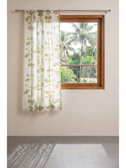 Freedom Tree - Montane Printed Green Cotton Cambric Window Curtain (5 Feet)