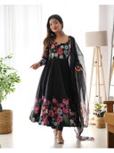 Black color option, Currently selected
