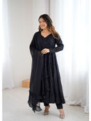 Black color option, Currently selected
