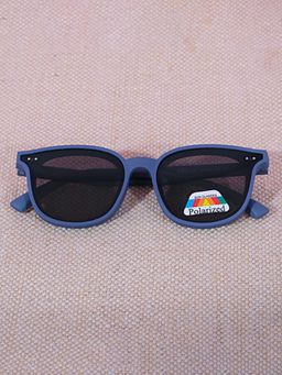 DukieKooky - Kids Polarized and UV Protected Wayfarer Sunglasses for Boys & Girls - Grey
