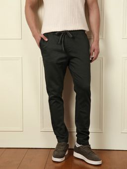 WROGN - Men Olive Stride Solid Jogger