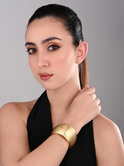 REENISAA - Hammered Gold Cuff Bracelet
