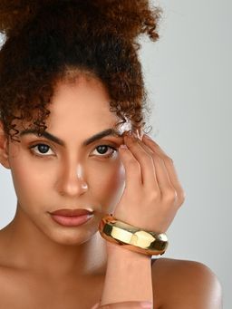 REENISAA - Modern Chunky Gold Fashion Bangle