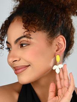 REENISAA - Sunshine Petal Drops Yellow Earrings