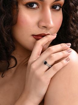 REENISAA - Midnight Solitaire Luxe Black Ring
