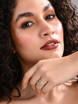 REENISAA - Dewdrop Vine Adjustable White Ring