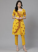 Yellow color option, Sold out, Currently selected