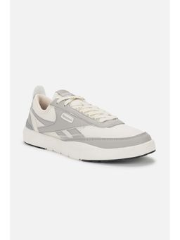 Reebok - Men Off White Classics Sneakers