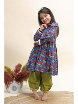 KALP - Girls Blue Cotton Kurta with Pant