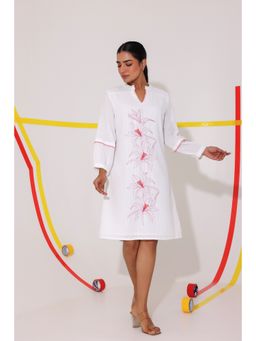 STIL-O-STITCH - White Cotton Casual Shift Knee Length Dress