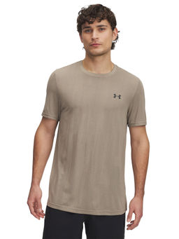 Under Armour - Men Brown Solid T-Shirt