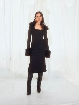 IT GIRL - Blacklist Black Solid Midi Dress