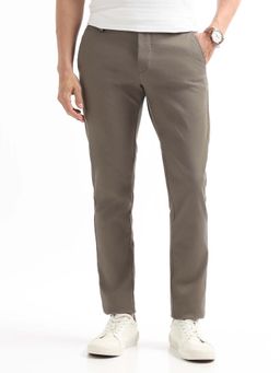 Arrow Sports - Men Green Cotton Solid Trouser