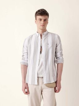 The Bear House - Men White Cotton Collar Neck Shirt