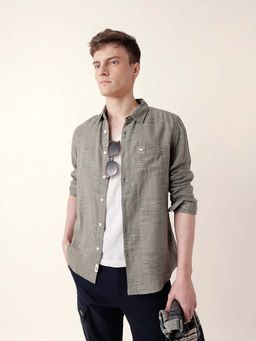 The Bear House - Men Green Cotton Collar Neck Shirt