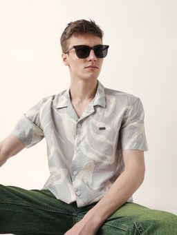 The Bear House - Men Teal Rayon Collar Neck Shirt