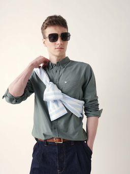 The Bear House - Men Green Cotton Collar Neck Shirt