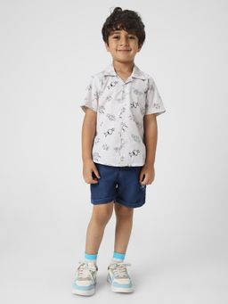 Nautinati - Boys Off-White-Blue Robot Printed Pure Cotton Shirt with Shorts (Set of 2)