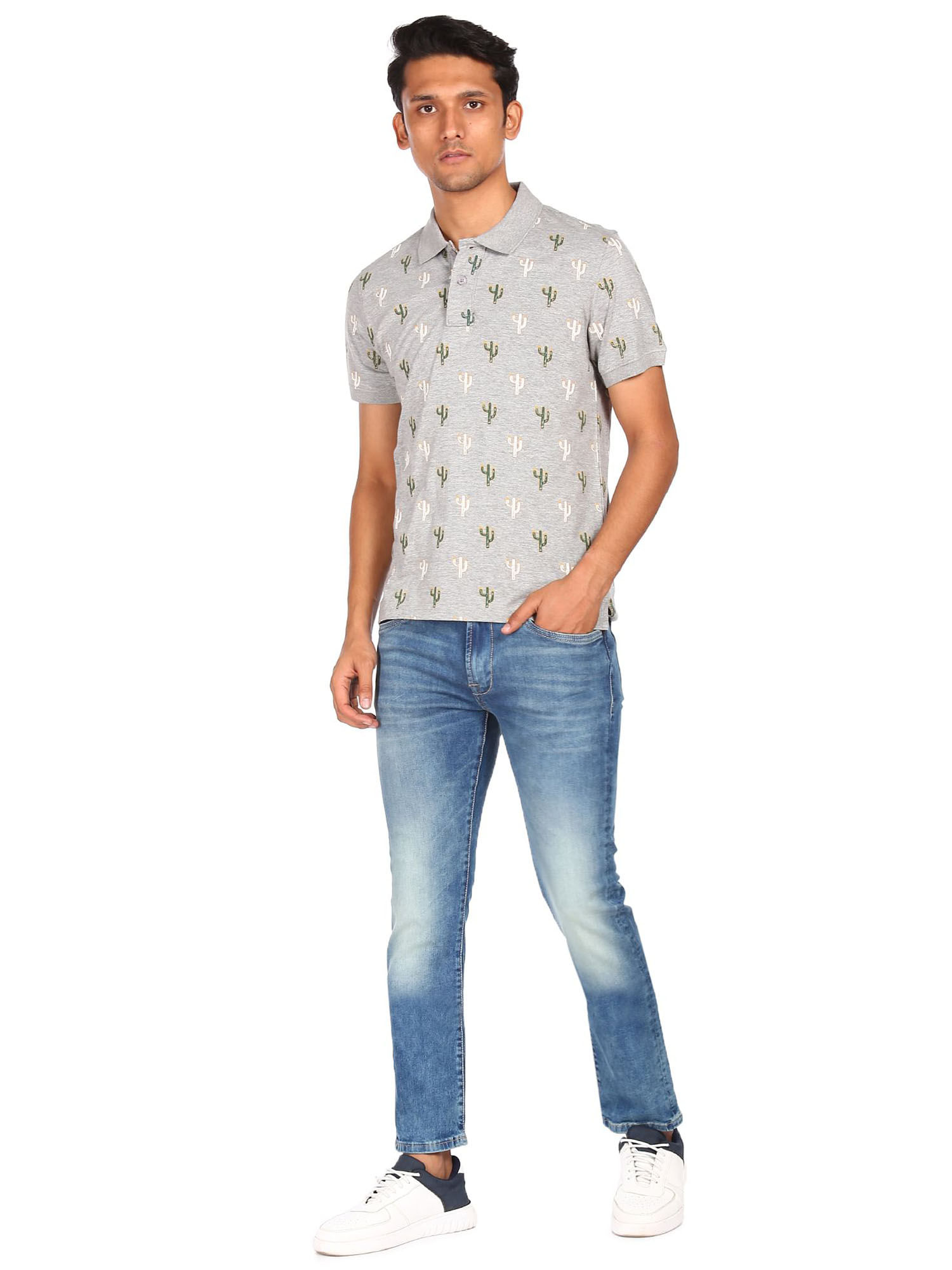 Blue Tapered Fit Stone Wash Jeans (34 