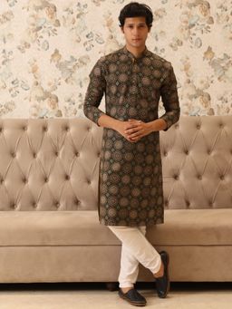 THE KURTA COMPANY - Mens Bottle Green & Grey Cotton Poly Blend Comfort Fit Printed Kurta