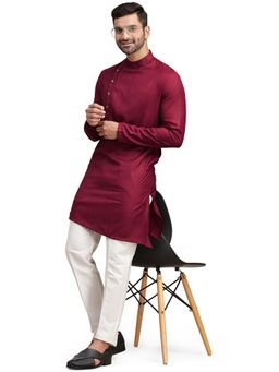 THE KURTA COMPANY - Mens Wine Silk Jacquard Regular Fit Self Design Kurta