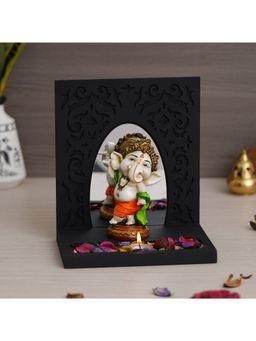 eCraftIndia - Baal Ganesh Dancing Showpiece with Rectangle Fragranced Petals & Tealight