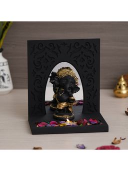 eCraftIndia - Ganesh Playing Flute Showpiece with wooden Plate, Background, Petals & Tealight