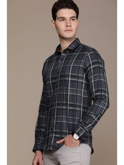 Simon Carter - Grey Shirt