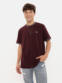 American Eagle - Men Burgundy Solid Pique T-Shirt