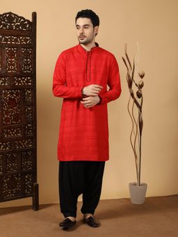 KUONS AVENUE - Men Maroon Cotton Solid Kurta