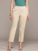 Beige color option, Currently selected