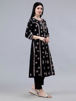 Seva
                                        Chikan - Black and Peach Hand
                                        Embroidered Cotton Chikankari
                                        Kurta - 2