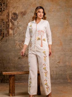 KAFTANIZE - Off-White Embroidered Co-Ord Set In Cotton Slub (Set of 2)