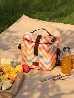 Zouk - WavBeach Roll Up Lunch Bag