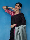 Black color option, Sold out, Currently selected