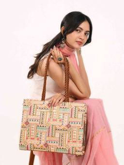 AMYRA - Cora Embroidered Multicolour Box Tote Bag