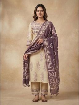 Autumnlane - Yukti Iris Handloom Kurta with Pant and Dupatta