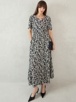 Femmella - Black and White Printed Tiered Dress