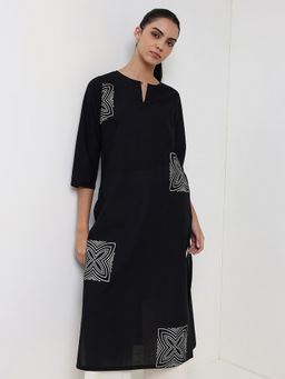 Pink Fort - Cotton Three Fourth Sleeve Keyhole Neck Black Women Kurta