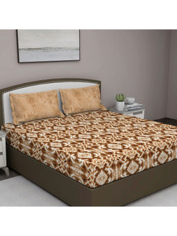 GM - Beige Ornamental 210 Tc Cotton Queen Bedsheet With 2 Pillow Covers