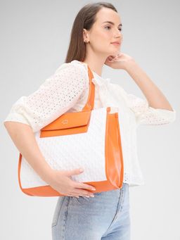 Caprese - White Textured Hand Bag