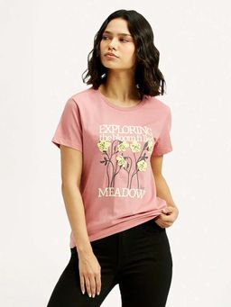 Levi's - Women's Pink Graphic Print T-Shirt