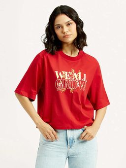 Levi's - Women's Typographic Print Relaxed Fit T-Shirt