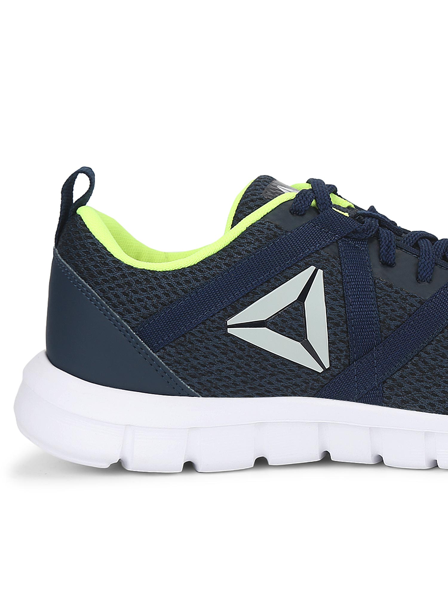 reebok essential tr lp