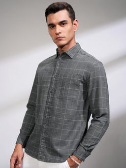 HIGHLANDER - Men Grey Chinelle Yarn Textured Checked Relaxed Shirt