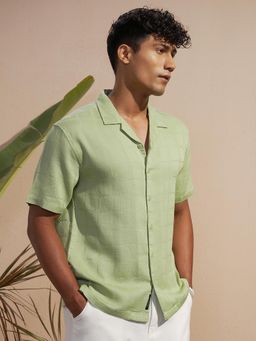 HIGHLANDER - Men Green Dobby Textured Cuban Collar Relaxed Fit Shirt