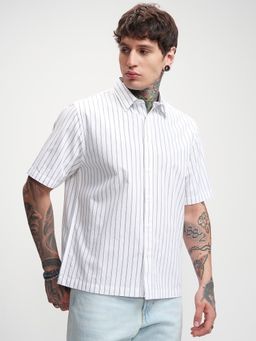 HIGHLANDER - Men White Placement Patterned Striped Boxy Shirt