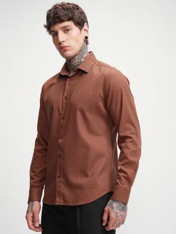HIGHLANDER - Men Brown Dobby Textured Slim Fit Shirt