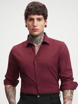 HIGHLANDER - Men Maroon Dobby Textured Striped Slim Fit Shirt
