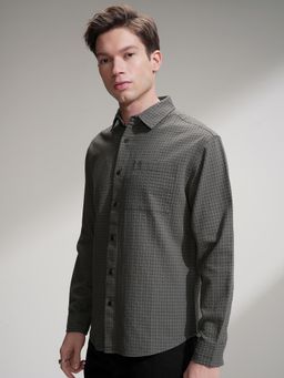 HIGHLANDER - Men Green Dobby Textured Checked Casual Shirt